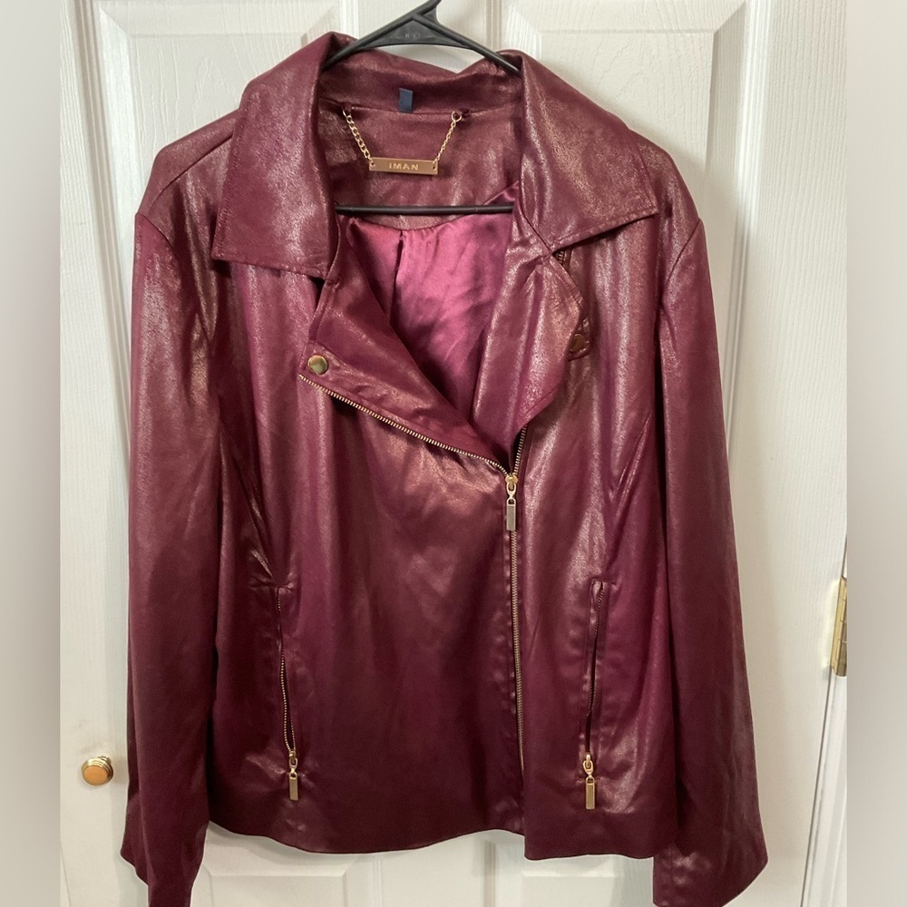Iman vintage jacket. Zip up. Purple. Size 1X